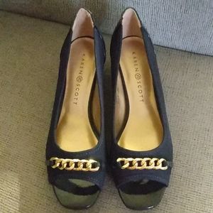 Karen Scott Jerinna Navy & Gold Embellished Faux Suede Pumps